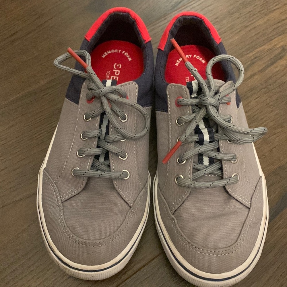 Size 1 Sperry shoes
